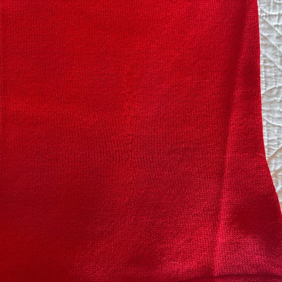 St. John Vibrant Cranberry Red Sleeveless Mock Neck Knit Top - Sz M EUC - Picture 3 of 11